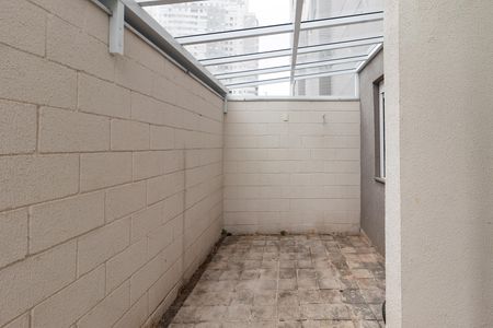 Quintal de apartamento à venda com 2 quartos, 66m² em Água Branca, São Paulo