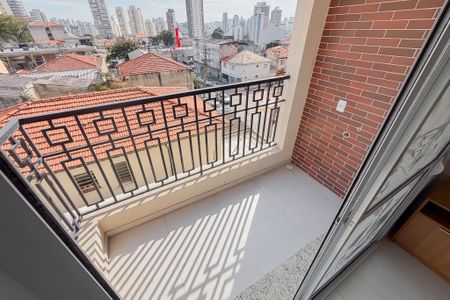 Studio à venda com 29m², 1 quarto e sem vaga Studio à venda com 29m², 1 quarto e sem vagaVaranda