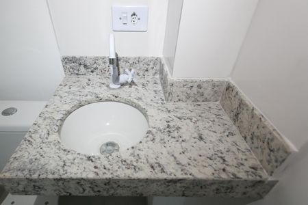 Apartamento para alugar com 47m², 2 quartos e sem vagaBanheiro