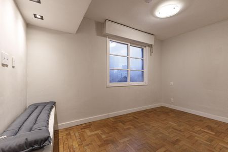 Apartamento à venda com 75m², 2 quartos e 1 vaga Apartamento à venda com 75m², 2 quartos e 1 vagaSuíte