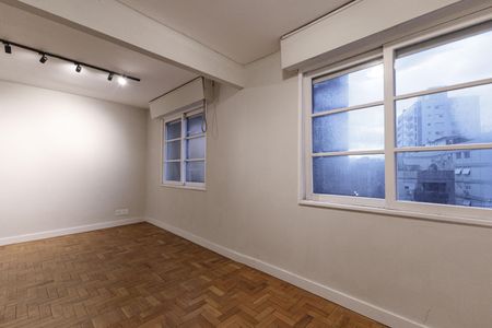 Apartamento à venda com 75m², 2 quartos e 1 vaga Apartamento à venda com 75m², 2 quartos e 1 vagaSala