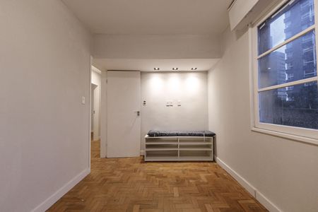 Apartamento à venda com 75m², 2 quartos e 1 vaga Apartamento à venda com 75m², 2 quartos e 1 vagaSuíte
