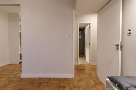 Apartamento à venda com 75m², 2 quartos e 1 vaga Apartamento à venda com 75m², 2 quartos e 1 vagaSuíte