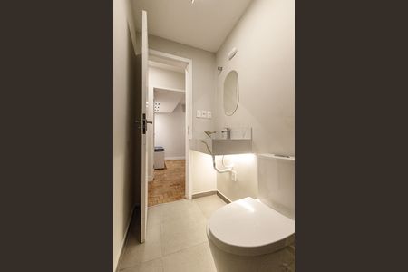 Apartamento à venda com 75m², 2 quartos e 1 vaga Apartamento à venda com 75m², 2 quartos e 1 vagaBanheiro Social