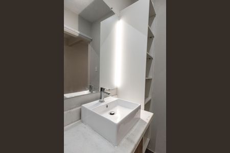 Apartamento à venda com 75m², 2 quartos e 1 vaga Apartamento à venda com 75m², 2 quartos e 1 vagaBanheiro da Suíte