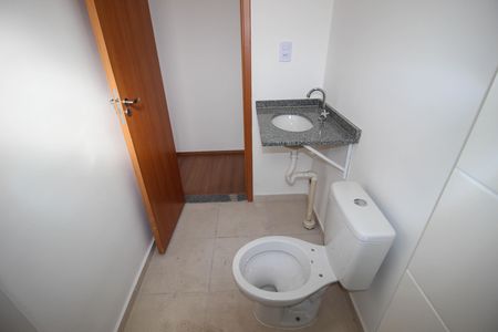 Apartamento para alugar com 56m², 2 quartos e 1 vaga Apartamento para alugar com 56m², 2 quartos e 1 vagaBanheiro da Suíte