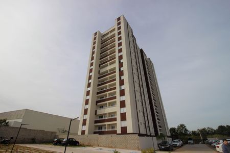 Apartamento para alugar com 56m², 2 quartos e 1 vaga Apartamento para alugar com 56m², 2 quartos e 1 vagaFachada