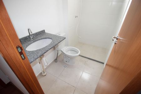 Apartamento para alugar com 56m², 2 quartos e 1 vaga Apartamento para alugar com 56m², 2 quartos e 1 vagaBanheiro da Suíte