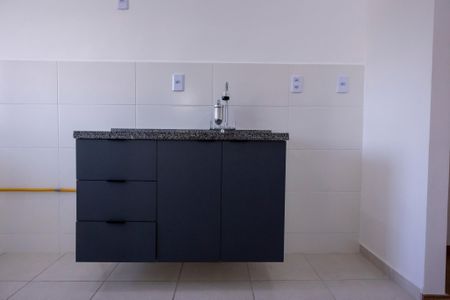 Cozinha de apartamento para alugar com 2 quartos, 56m² em Aparecidinha, Sorocaba