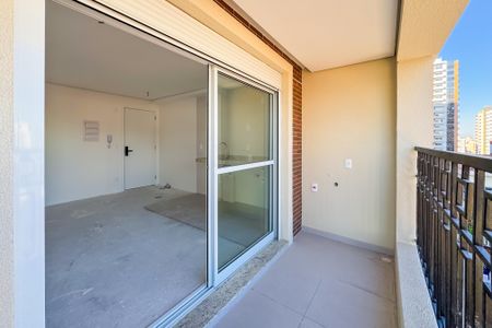Studio à venda com 29m², 1 quarto e sem vaga Studio à venda com 29m², 1 quarto e sem vagaVaranda