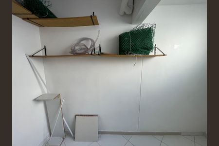 Casa de condomínio à venda com 137m², 4 quartos e 5 vagas Casa de condomínio à venda com 137m², 4 quartos e 5 vagasÁrea comum