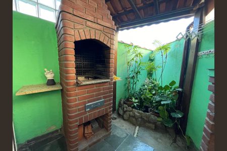 Casa de condomínio à venda com 137m², 4 quartos e 5 vagas Casa de condomínio à venda com 137m², 4 quartos e 5 vagasÁrea comum