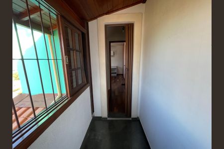 Casa de condomínio à venda com 137m², 4 quartos e 5 vagas Casa de condomínio à venda com 137m², 4 quartos e 5 vagasEscritório