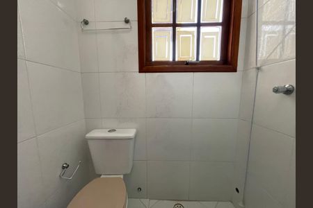 Casa de condomínio à venda com 137m², 4 quartos e 5 vagas Casa de condomínio à venda com 137m², 4 quartos e 5 vagasBanheiro 2