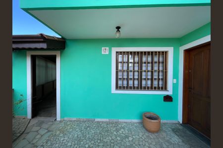 Casa de condomínio à venda com 137m², 4 quartos e 5 vagas Casa de condomínio à venda com 137m², 4 quartos e 5 vagasfachada da casa