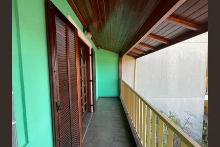 Casa de condomínio à venda com 137m², 4 quartos e 5 vagas Casa de condomínio à venda com 137m², 4 quartos e 5 vagasVaranda do Quarto 4