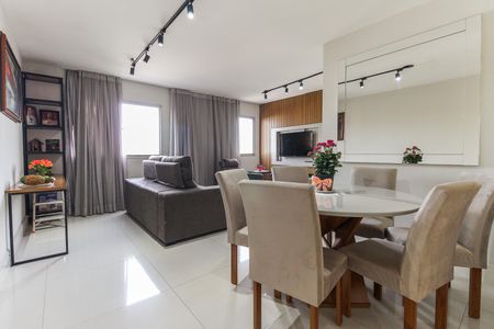 Apartamento à venda com 61m², 2 quartos e 1 vagaSala