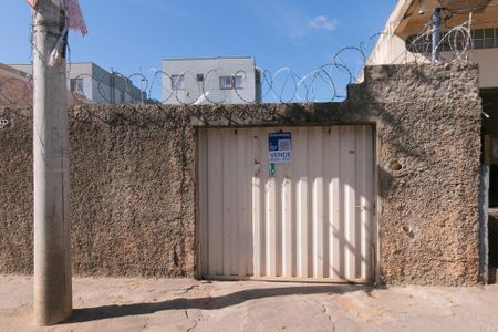 Casa à venda com 119m², 3 quartos e 4 vagasFachada/Placa