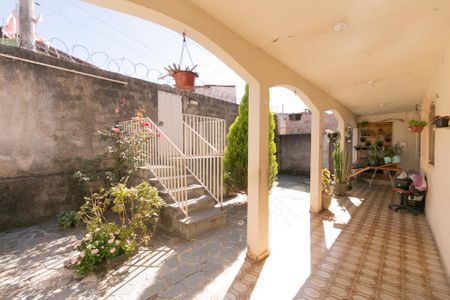 Casa à venda com 119m², 3 quartos e 4 vagasÁrea Externa