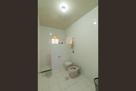 Casa à venda com 119m², 3 quartos e 4 vagasBanheiro da Suíte