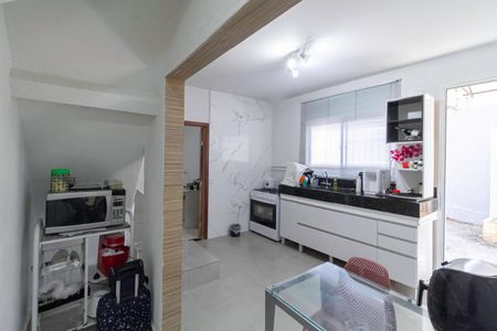 Casa para alugar com 120m², 3 quartos e 3 vagas Casa para alugar com 120m², 3 quartos e 3 vagasCozinha