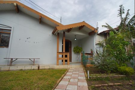 Casa à venda com 116m², 3 quartos e 2 vagasFachada