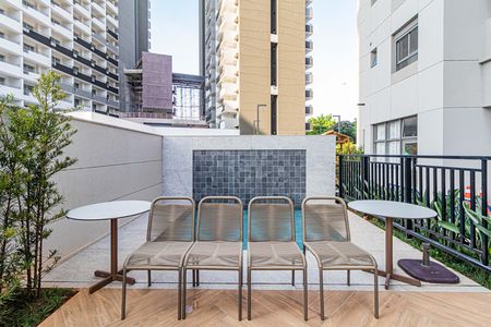 Apartamento à venda com 78m², 2 quartos e 1 vaga Apartamento à venda com 78m², 2 quartos e 1 vagaÁrea comum - Piscina