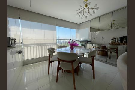 Apartamento à venda com 78m², 2 quartos e 1 vaga Apartamento à venda com 78m², 2 quartos e 1 vagaSala