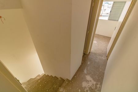 Casa à venda com 70m², 2 quartos e 3 vagas Casa à venda com 70m², 2 quartos e 3 vagasCorredor