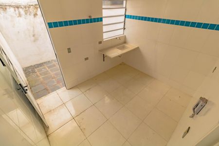 Casa à venda com 70m², 2 quartos e 3 vagas Casa à venda com 70m², 2 quartos e 3 vagasCozinha