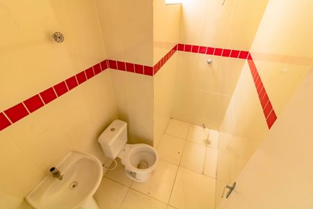 Casa à venda com 70m², 2 quartos e 3 vagas Casa à venda com 70m², 2 quartos e 3 vagasBanheiro