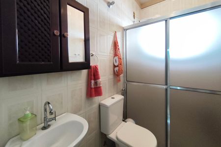 Casa para alugar com 160m², 2 quartos e 2 vagas Casa para alugar com 160m², 2 quartos e 2 vagasBanheiro Social