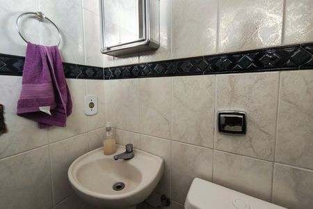 Casa para alugar com 160m², 2 quartos e 2 vagas Casa para alugar com 160m², 2 quartos e 2 vagasBanheiro da Suíte