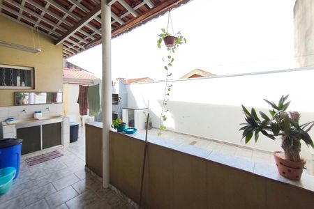 Casa para alugar com 160m², 2 quartos e 2 vagas Casa para alugar com 160m², 2 quartos e 2 vagasÁrea de Serviço