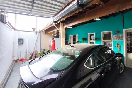 Casa para alugar com 160m², 2 quartos e 2 vagas Casa para alugar com 160m², 2 quartos e 2 vagasQuintal - Garagem