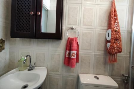 Casa para alugar com 160m², 2 quartos e 2 vagas Casa para alugar com 160m², 2 quartos e 2 vagasBanheiro Social