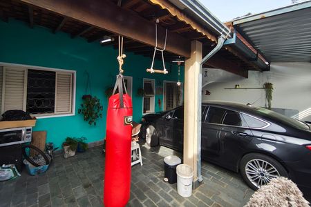 Casa para alugar com 160m², 2 quartos e 2 vagas Casa para alugar com 160m², 2 quartos e 2 vagasQuintal - Garagem