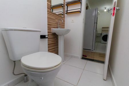 Apartamento para alugar com 39m², 2 quartos e sem vaga Apartamento para alugar com 39m², 2 quartos e sem vagaBanheiro Social
