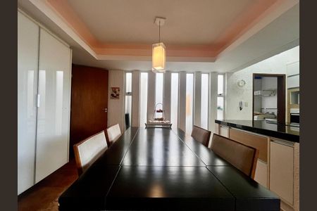 Casa à venda com 278m², 3 quartos e 3 vagasCozinha