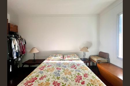 Casa à venda com 278m², 3 quartos e 3 vagasSuíte 1