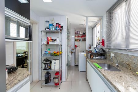 Apartamento à venda com 190m², 4 quartos e 1 vagaCozinha