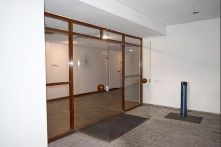 Apartamento à venda com 110m², 3 quartos e 2 vagasEntrada