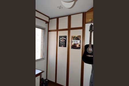 Apartamento à venda com 110m², 3 quartos e 2 vagasQuarto 2