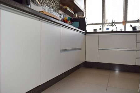 Apartamento à venda com 110m², 3 quartos e 2 vagasCozinha