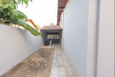 Casa à venda com 135m², 3 quartos e 2 vagasÁrea Externa