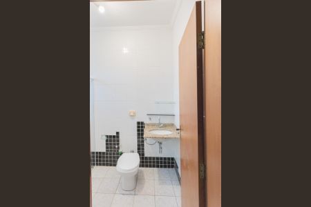 Casa à venda com 135m², 3 quartos e 2 vagasBanheiro da Suíte 