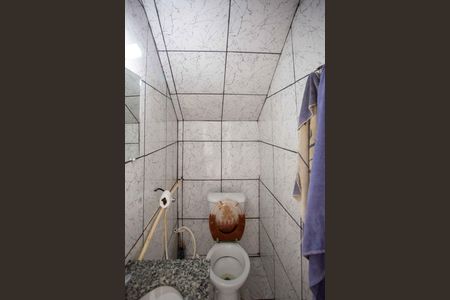 Casa à venda com 230m², 4 quartos e 2 vagasLavabo