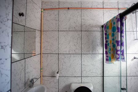 Casa à venda com 230m², 4 quartos e 2 vagasBanheiro da Suíte 2