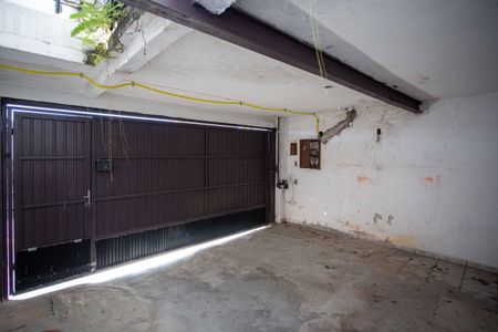 Casa à venda com 230m², 4 quartos e 2 vagasGaragem