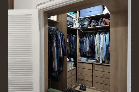 Casa à venda com 585m², 4 quartos e 3 vagas